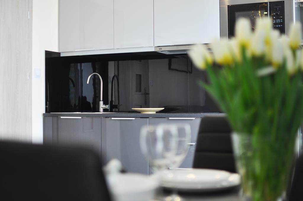 Moko Apartment Parking W Cenie วอร์ซอ ภายนอก รูปภาพ